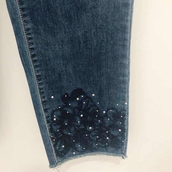 Jeans with Embroidered Cuff - Picture 3 of 8